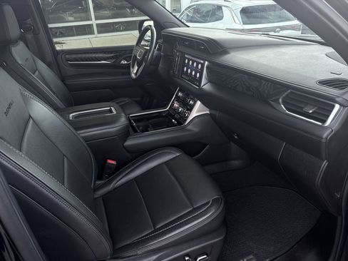 Used 2021 GMC Yukon Denali image 30