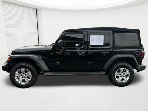 Used 2022 Jeep Wrangler Unlimited Sport AWD/4WD image 8