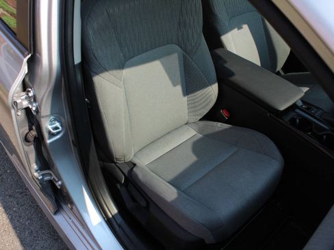 Used 2025 Toyota Camry LE w/ Convenience Package AWD/4WD image 16