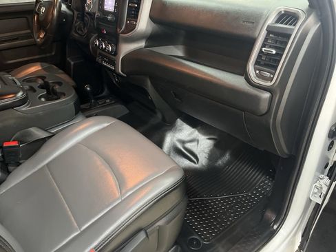 Used 2022 RAM 2500 Tradesman w/ Chrome Appearance Group image 25