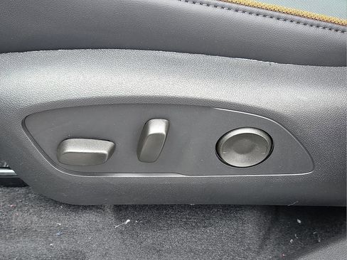 New 2026 GMC Acadia AT4 image 16