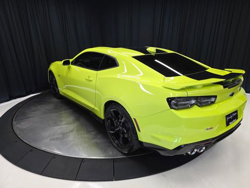 Used 2020 Chevrolet Camaro SS image 9