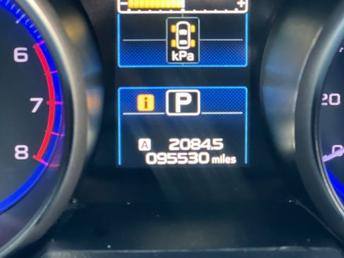 Used 2018 Subaru Outback 2.5i Premium image 25