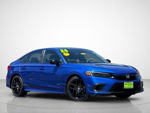 Used 2024 Honda Civic Sport image 2