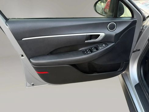 Used 2020 Hyundai Sonata SE w/ Cargo Package FWD image 15