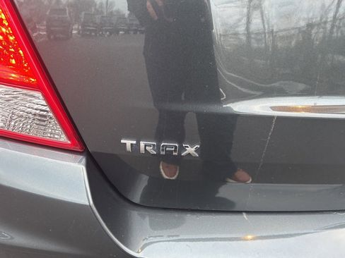 Used 2019 Chevrolet Trax LS w/ Tint and Cruise Package image 10