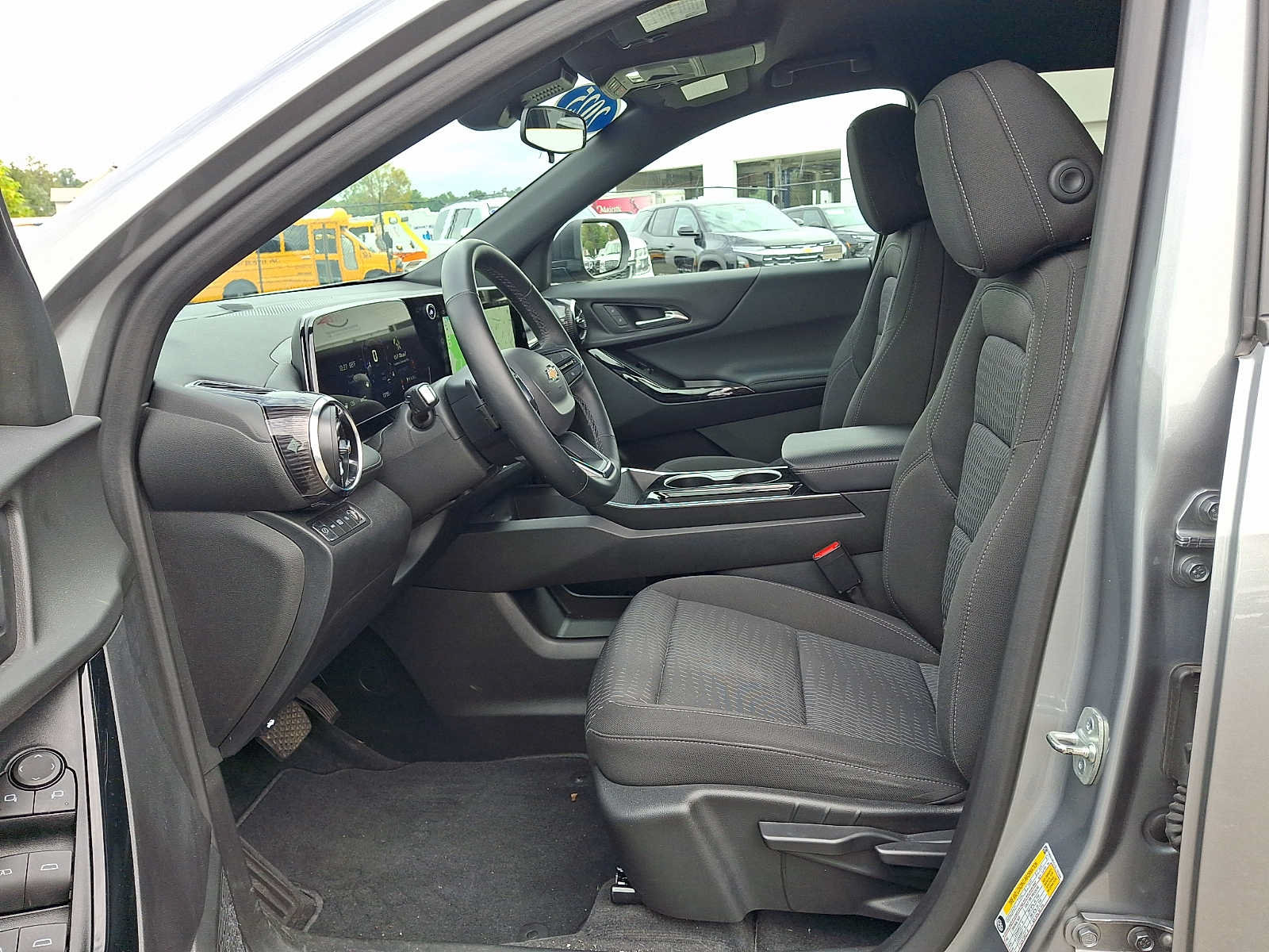 Certified 2025 Chevrolet Equinox LT AWD/4WD image 12