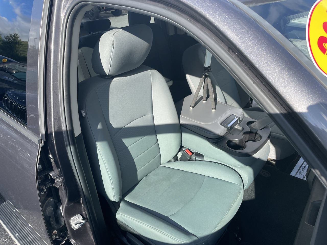Used 2018 RAM 1500 Express AWD/4WD image 39