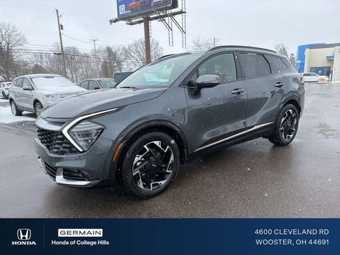 Used 2025 Kia Sportage SX image 1