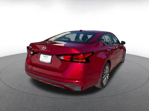 Used 2025 Nissan Altima 2.5 SV image 12