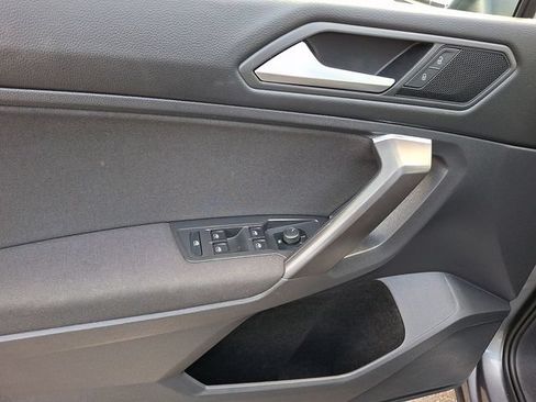 Used 2021 Volkswagen Tiguan S AWD/4WD image 12