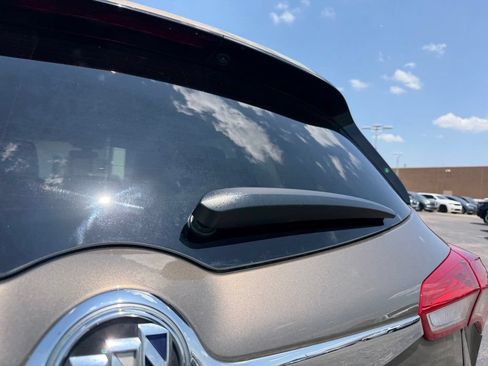 Used 2019 Buick Envision Essence FWD image 10