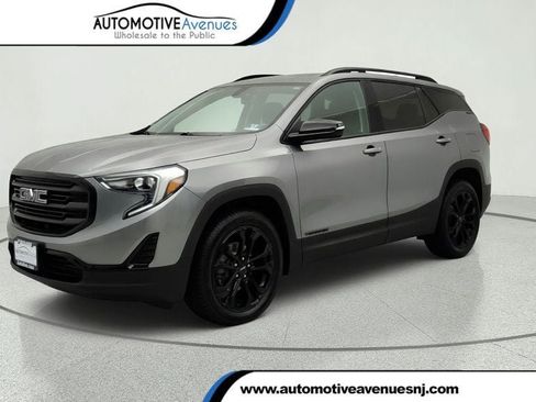Used 2019 GMC Terrain SLE w/ Driver Convenience Package AWD/4WD image 1