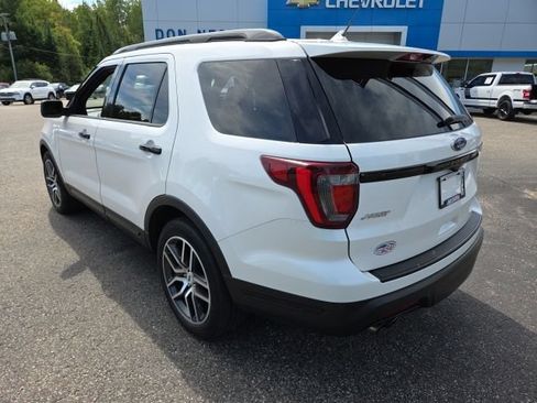 Used 2018 Ford Explorer Sport AWD/4WD image 29