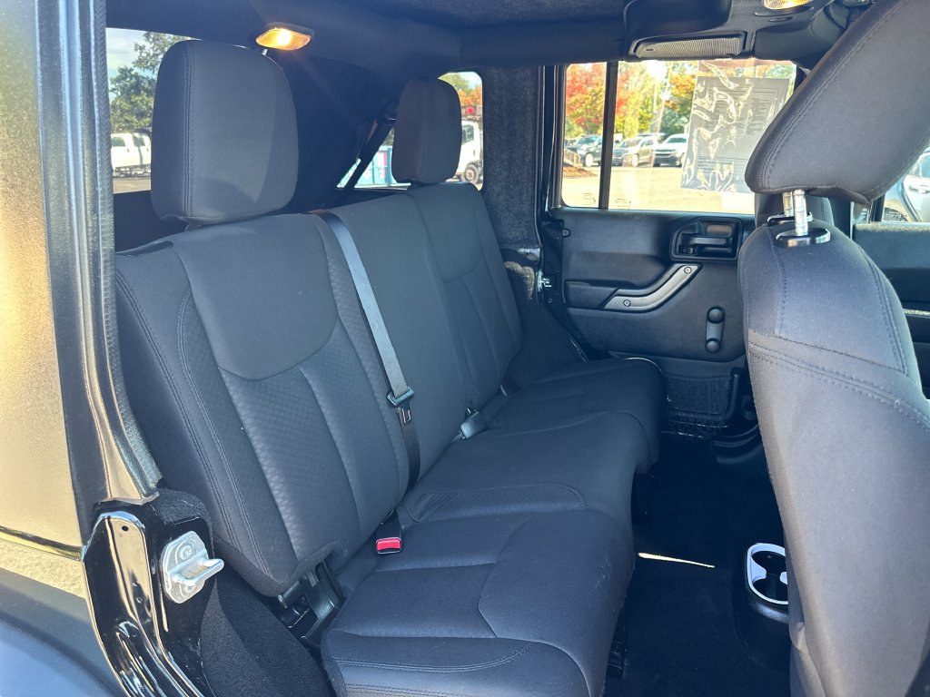 Used 2017 Jeep Wrangler Unlimited Sport w/ Connectivity Group AWD/4WD image 25