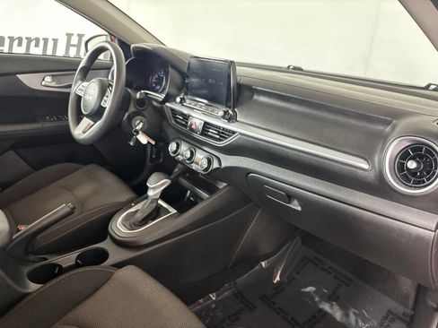 Used 2024 Kia Forte LXS FWD image 32