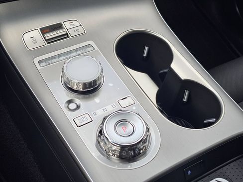 New 2026 Genesis GV70 2.5T Advanced AWD/4WD image 19