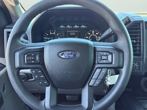 Used 2016 Ford F150 XL w/ Equipment Group 101A Mid AWD/4WD image 11