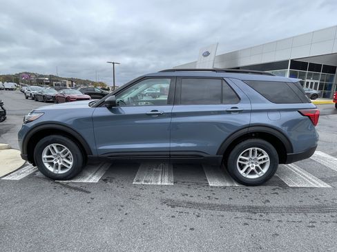 New 2026 Ford Explorer Active image 8