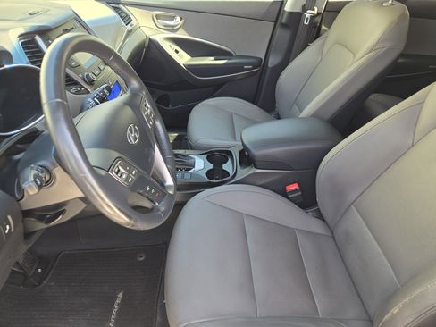 Used 2016 Hyundai Santa Fe SE w/ Option Group 02 image 14