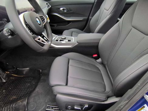 Used 2026 BMW 330i xDrive Sedan w/ M Sport Package AWD/4WD image 17