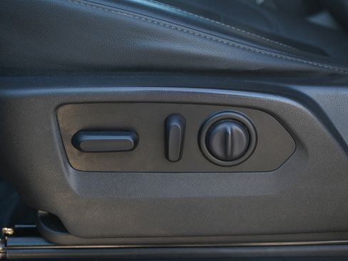 Used 2021 GMC Sierra 3500 SLT w/ SLT Premium Package image 29