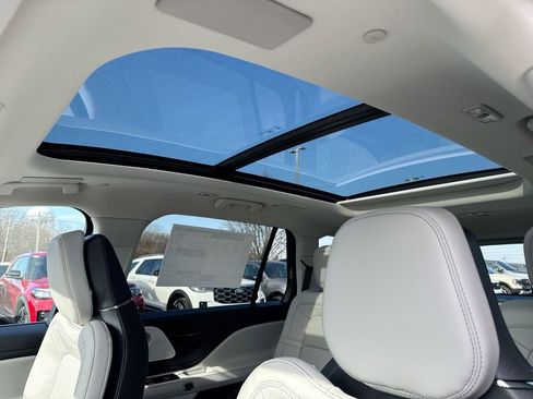 New 2026 Lincoln Aviator Reserve image 19