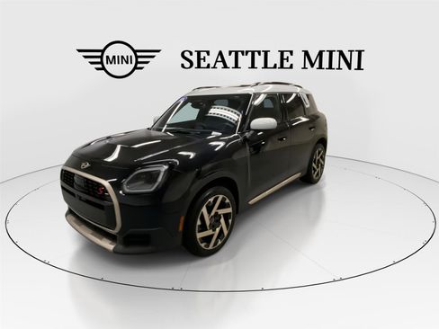 Certified 2025 MINI Cooper Countryman S w/ Comfort Package Max image 5