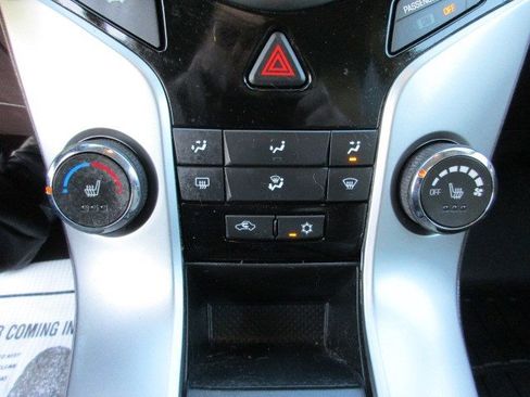 Used 2016 Chevrolet Cruze LT w/ RS Package image 23