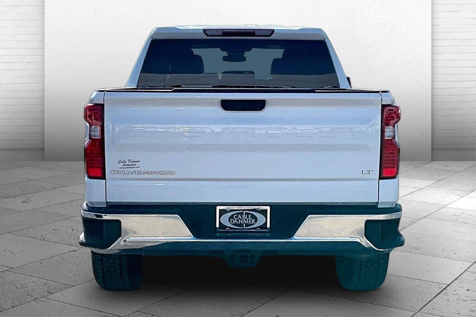 Used 2024 Chevrolet Silverado 1500 LT AWD/4WD image 3