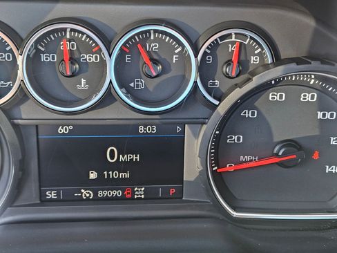 Used 2021 Chevrolet Tahoe Z71 w/ Luxury Package AWD/4WD image 24