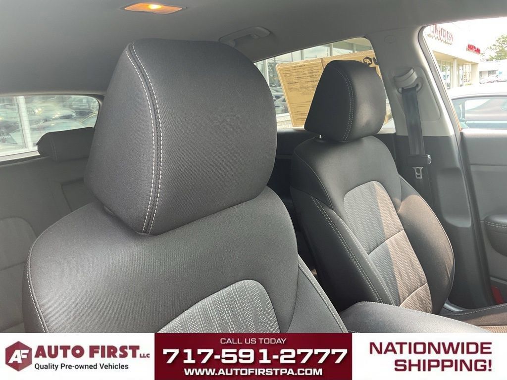 Used 2020 Kia Sportage LX AWD/4WD image 18