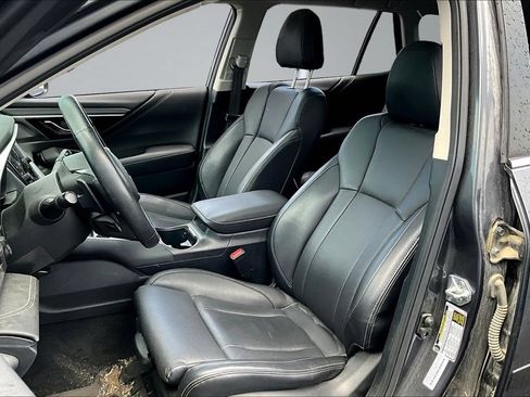 Used 2022 Subaru Outback Limited AWD/4WD image 18