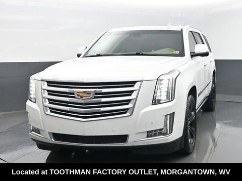 Used 2019 Cadillac Escalade Platinum image 31
