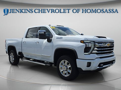 New 2026 Chevrolet Silverado 2500 High Country w/ Technology Package AWD/4WD image 1