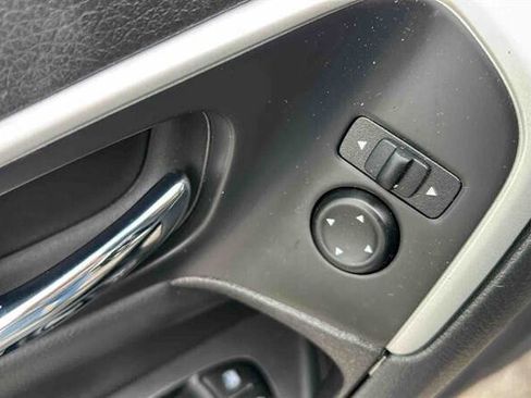 Used 2018 Nissan Altima 2.5 SV FWD image 15