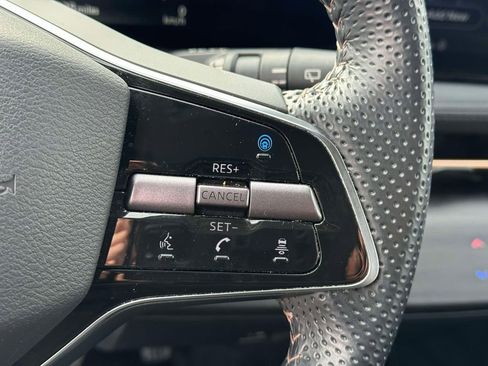 Used 2024 Nissan Ariya AWD image 22