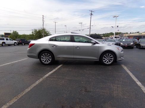 Used 2016 Buick LaCrosse Leather FWD image 5