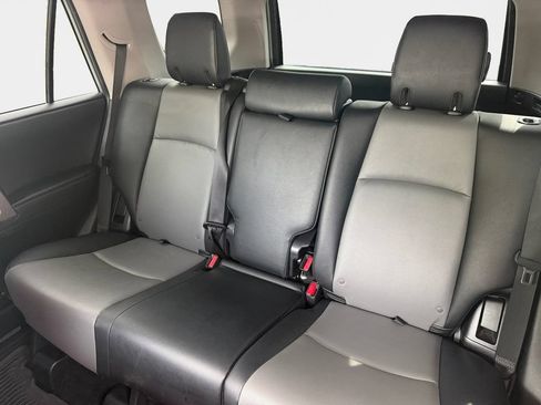 Used 2022 Toyota 4Runner SR5 Premium w/ Moonroof Package RWD image 9