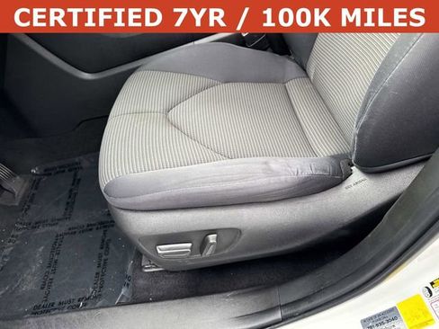 Used 2022 Toyota Highlander LE image 15