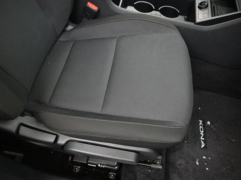 Certified 2025 Hyundai Kona SEL image 20