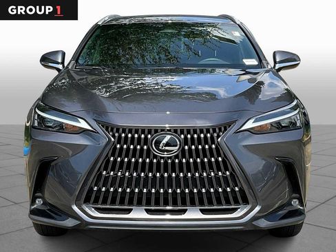 Used 2024 Lexus NX 250 FWD w/ Towing Package (2000 Lbs) image 4