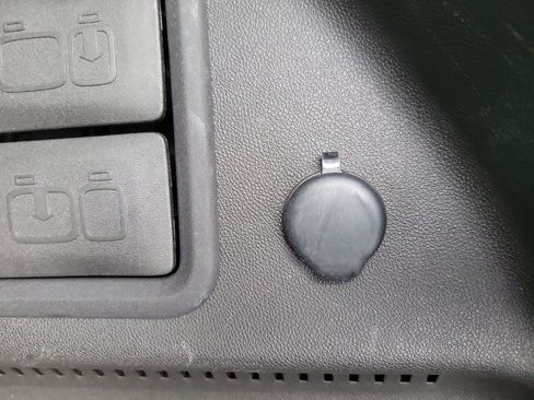 Used 2022 Chevrolet Equinox LT image 8