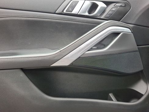 Used 2022 BMW X6 xDrive40i w/ M Sport Package image 12