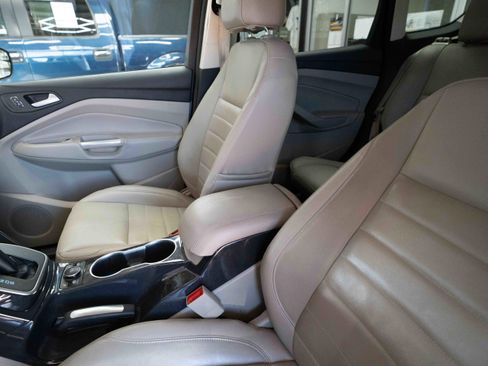 Used 2014 Ford Escape Titanium image 10