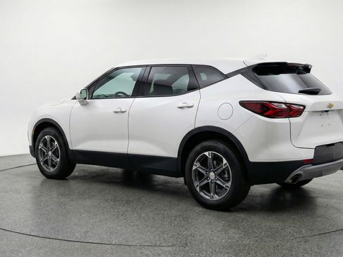 Used 2025 Chevrolet Blazer LT FWD image 6