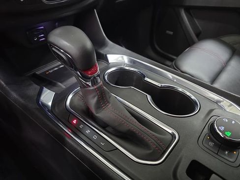 Used 2023 Chevrolet Traverse RS image 21