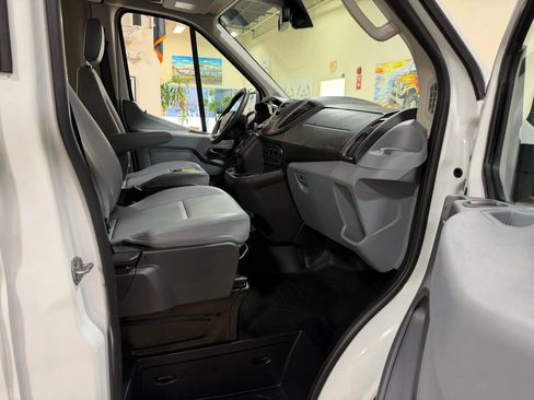 Used 2019 Ford Transit 150 148 Medium Roof image 32
