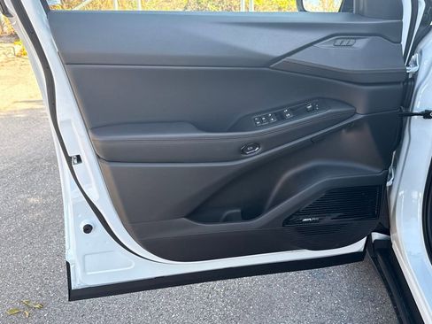 New 2026 Jeep Cherokee Overland image 28