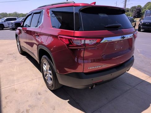 Used 2020 Chevrolet Traverse LT w/ Driver Confidence II Package AWD/4WD image 7